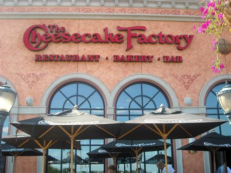 restaurants at kenwood mall.